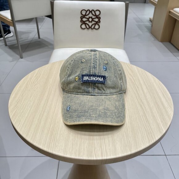 Balenciaga Hat - Picture 1 of 6